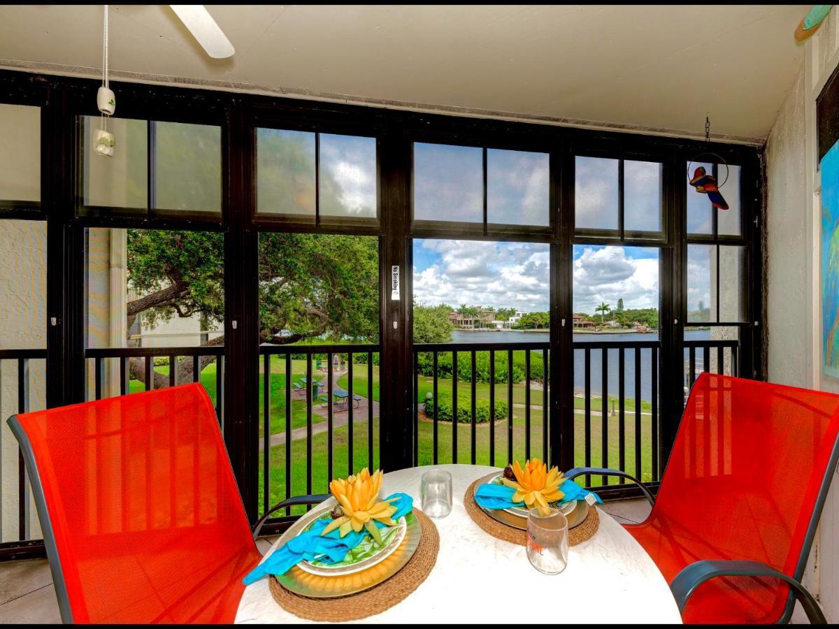 Luxury Waterfront Views - Heated Pool - 1400Sf Duplex - Minutes To The Beach Siesta Key Exterior photo