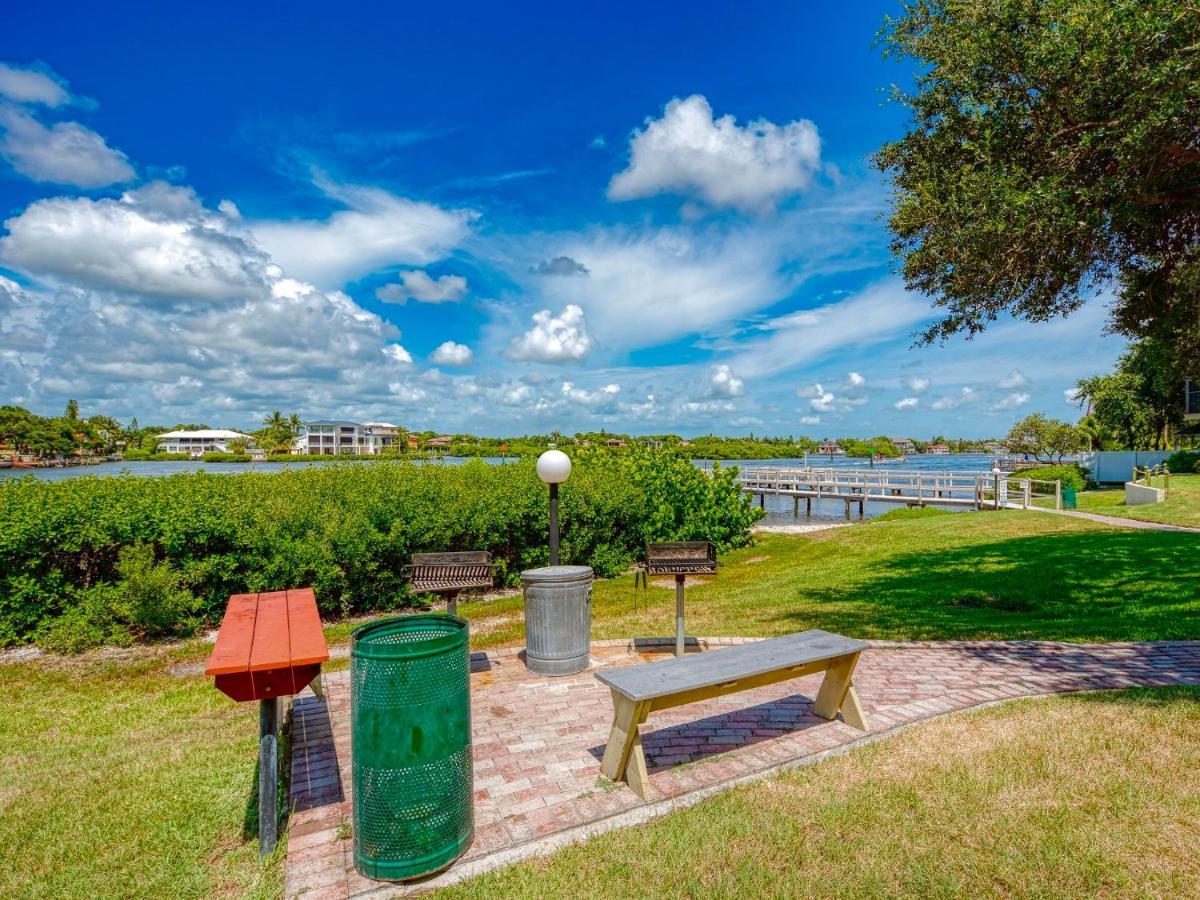 Luxury Waterfront Views - Heated Pool - 1400Sf Duplex - Minutes To The Beach Siesta Key Exterior photo